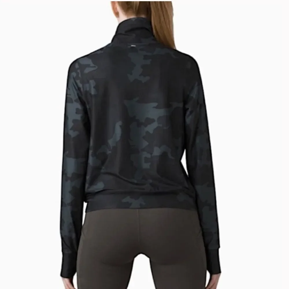 Prana Layna black camo print zip lightweight jacket sweatshirt size medium